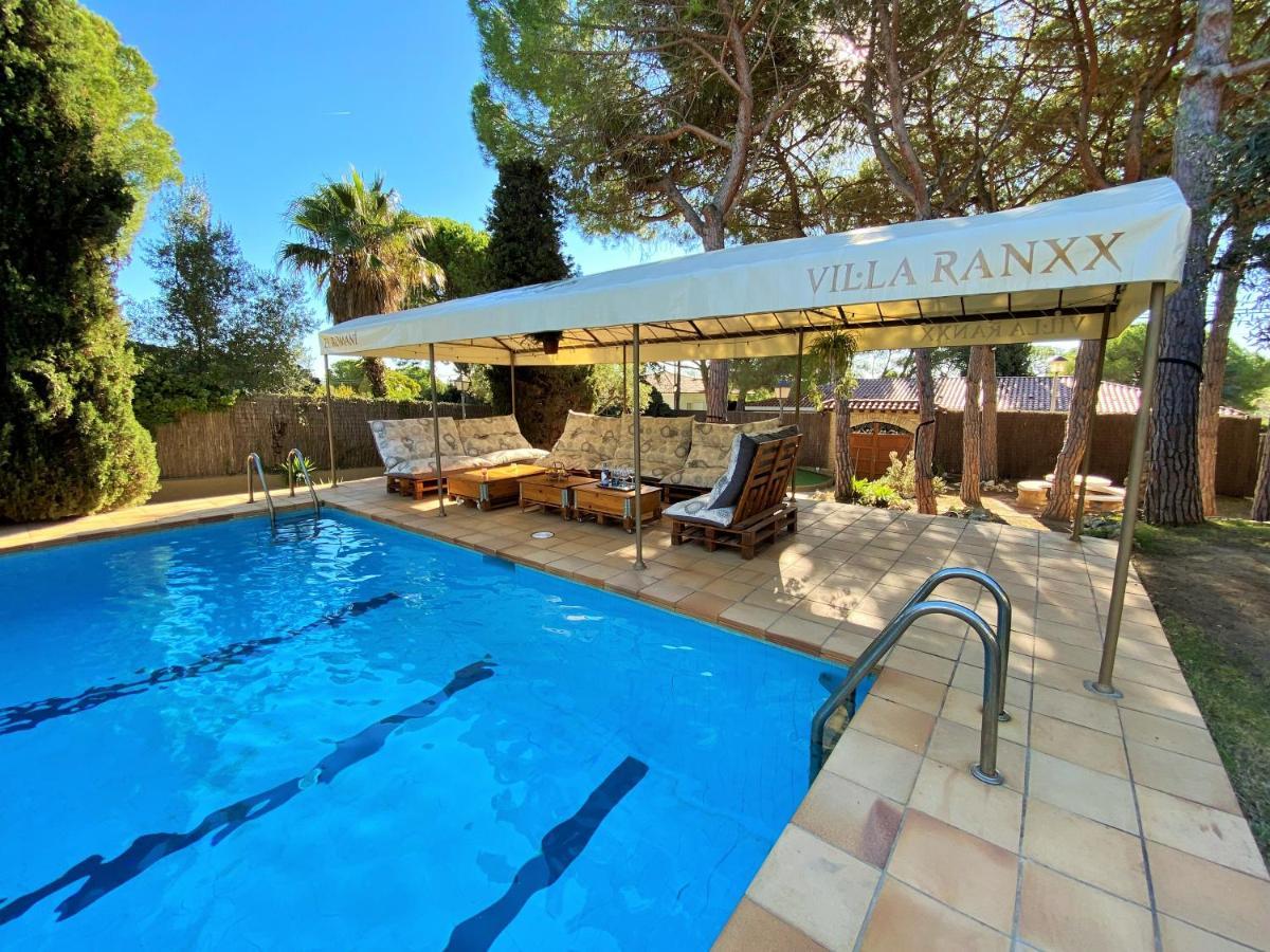 Villa Sitges El Ranch Amaizing Outdoor Areas Beaches At 5 Minutes Walk Sitges At 15 Min Drive Ac Pool Jacuzzi & Garden Xxl Calafell Ngoại thất bức ảnh