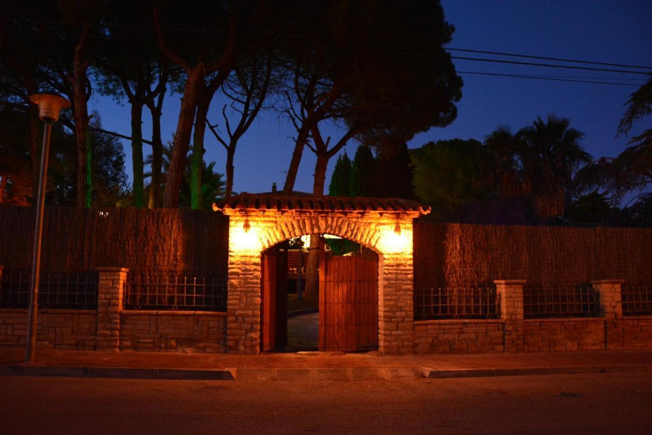 Villa Sitges El Ranch Amaizing Outdoor Areas Beaches At 5 Minutes Walk Sitges At 15 Min Drive Ac Pool Jacuzzi & Garden Xxl Calafell Ngoại thất bức ảnh