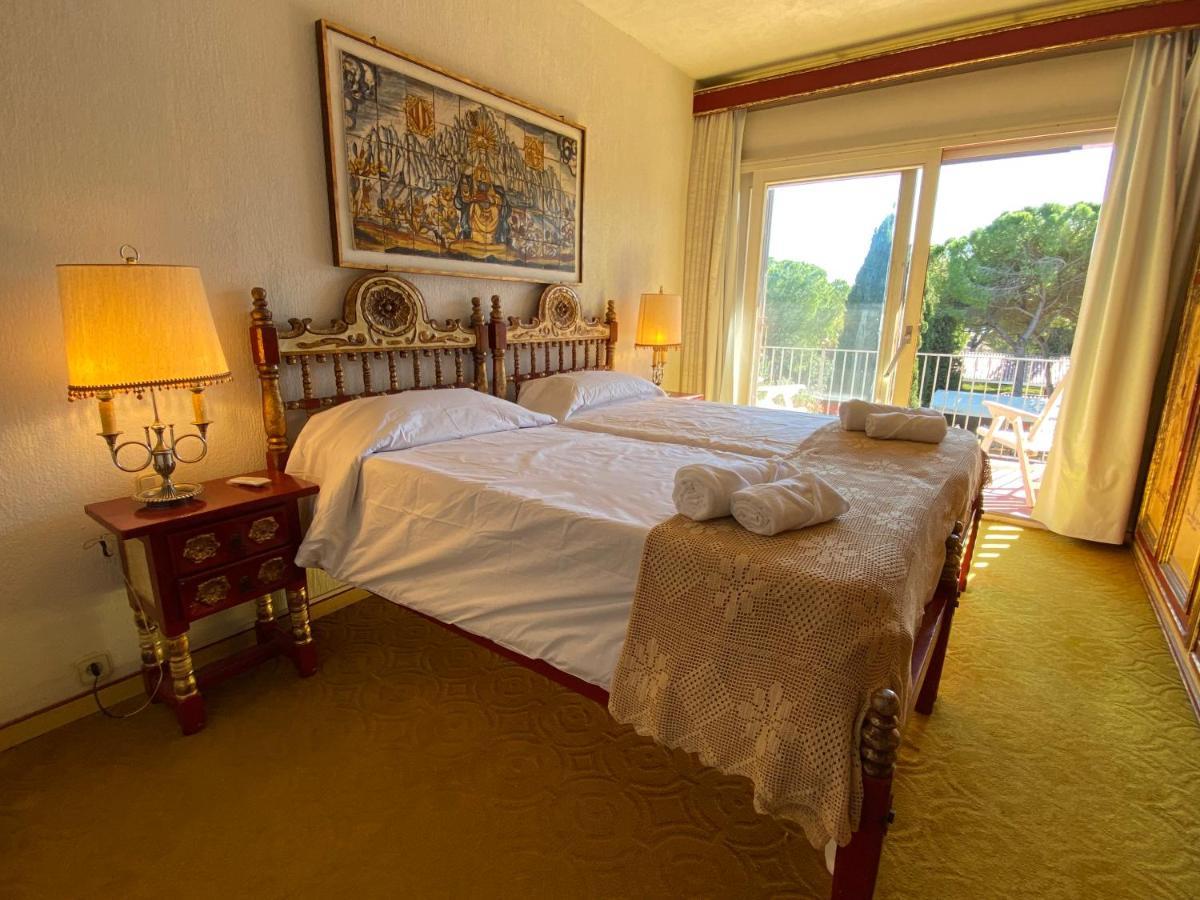 Villa Sitges El Ranch Amaizing Outdoor Areas Beaches At 5 Minutes Walk Sitges At 15 Min Drive Ac Pool Jacuzzi & Garden Xxl Calafell Ngoại thất bức ảnh