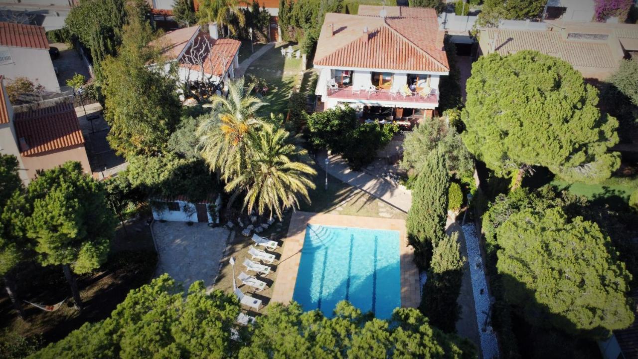 Villa Sitges El Ranch Amaizing Outdoor Areas Beaches At 5 Minutes Walk Sitges At 15 Min Drive Ac Pool Jacuzzi & Garden Xxl Calafell Ngoại thất bức ảnh