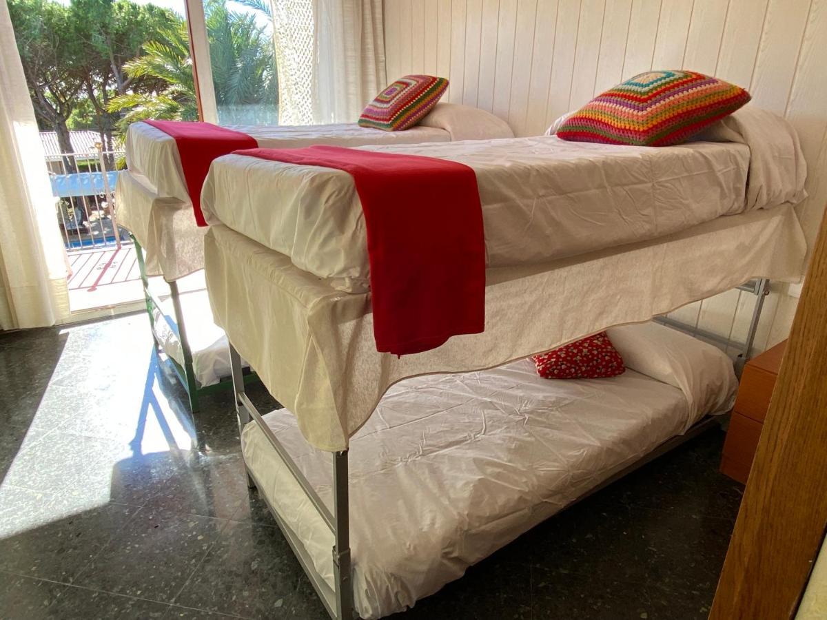 Villa Sitges El Ranch Amaizing Outdoor Areas Beaches At 5 Minutes Walk Sitges At 15 Min Drive Ac Pool Jacuzzi & Garden Xxl Calafell Ngoại thất bức ảnh