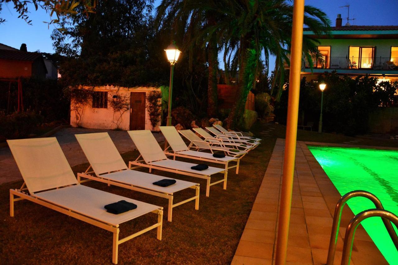 Villa Sitges El Ranch Amaizing Outdoor Areas Beaches At 5 Minutes Walk Sitges At 15 Min Drive Ac Pool Jacuzzi & Garden Xxl Calafell Ngoại thất bức ảnh