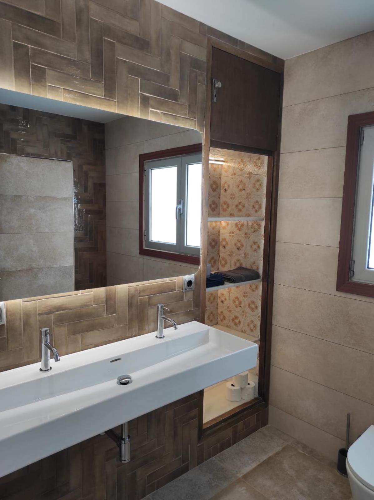 Villa Sitges El Ranch Amaizing Outdoor Areas Beaches At 5 Minutes Walk Sitges At 15 Min Drive Ac Pool Jacuzzi & Garden Xxl Calafell Ngoại thất bức ảnh